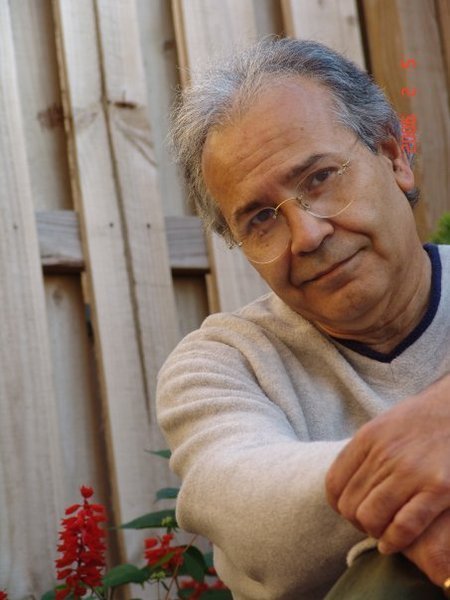 #LUTO
Hace pocas horas conocimos el fallecimiento del maestro Henry Martínez, excelso compositor venezolano.
https://radiocafeatlantico.com/fallece-el-compositor-henry-martinez