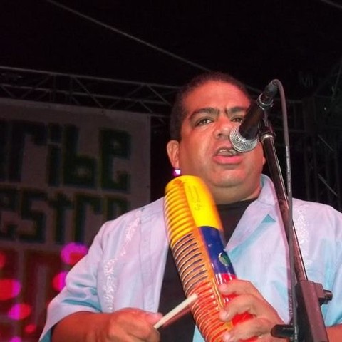 #LUTO
Este miércoles en la mañana falleció el sonero venezolano Troy Purroy, dejando enlutada a la comunidad salsera
https://radiocafeatlantico.com/luto-salsero-por-troy-purroy