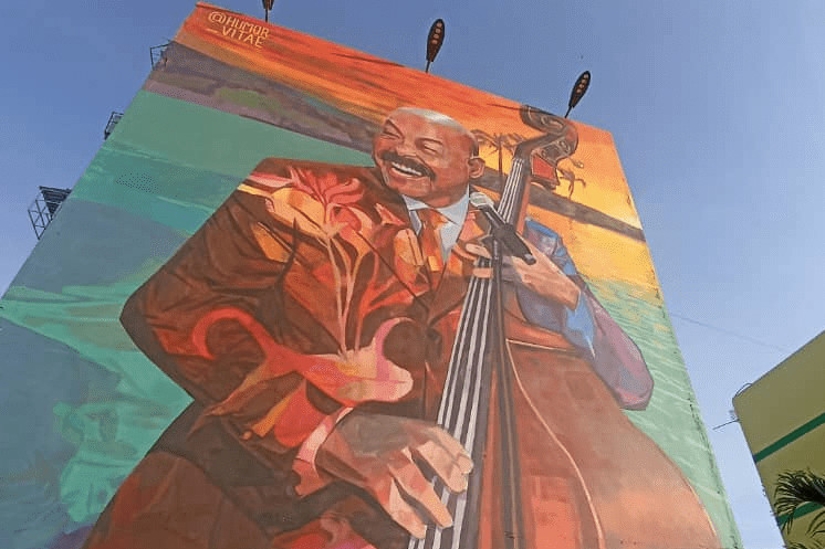 Develan mural de Oscar D’León en Puerto La Cruz