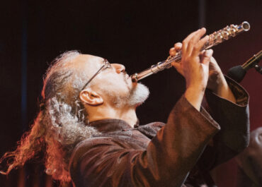 Flautista Omar Acosta lanza su álbum Impronta