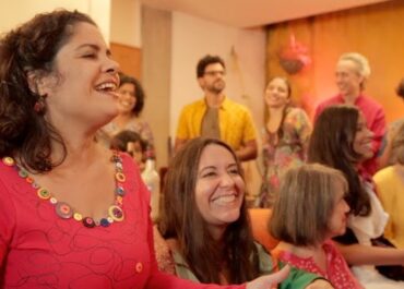 Toquen las campanas con el grupo Raíces