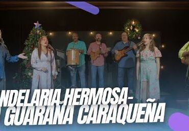 Candelaria Hermosa con la Guaraña Caraqueña