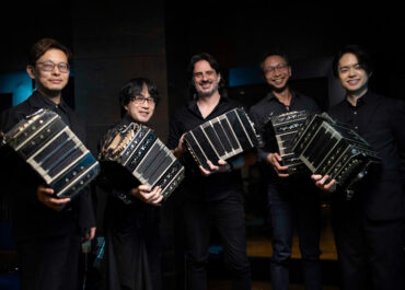 El bandoneón de Pablo Jaurena brilla con el clásico Flores Negras